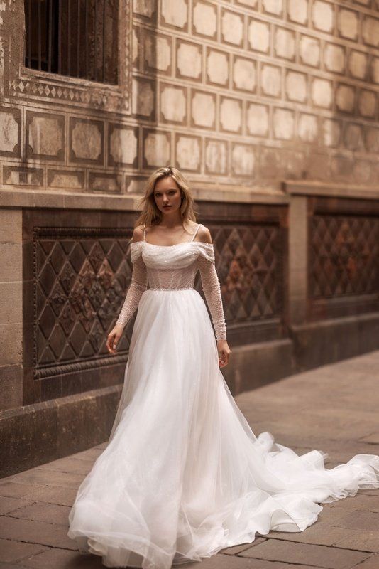 Roxana & Sleeves Ivory